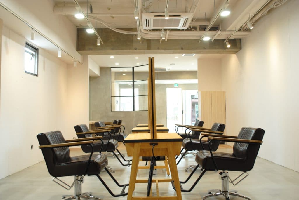 Salon Information | 千葉県南流山の美容室 エッジ | edge hair+make